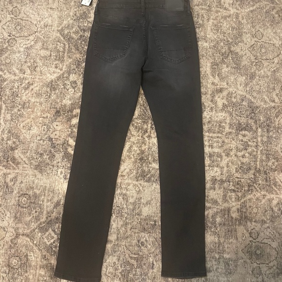 NWT 28x32 Skinny Premium Jean With LYCRA® FREEF!T® Technology - Picture 8 of 9